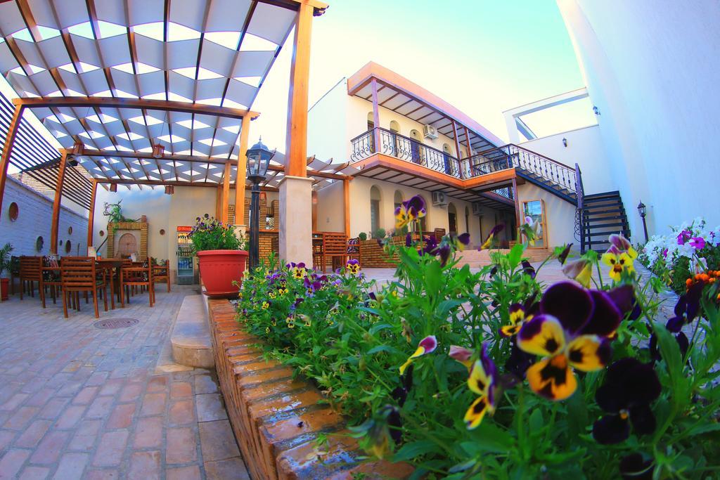 Hotel Malika Бухара Екстериор снимка